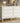Commode blanche simple et moderne à 6 tiroirs spacieuses avec portes à relief tridimensionnel et pieds réglables, adaptée à la chambre, au salon et à la salle à manger